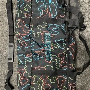 Burton snowboard bag with straps